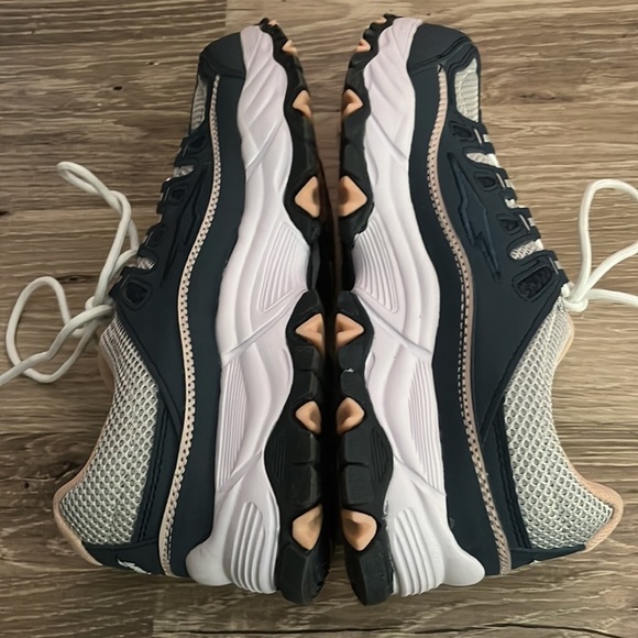 𝅺avia sneakers - Picture 6 of 7